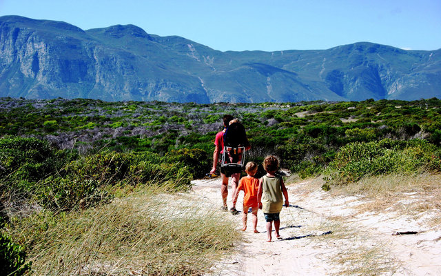 Hiking / Walks in and around Stanford Hiking / Walks in and around Stanford